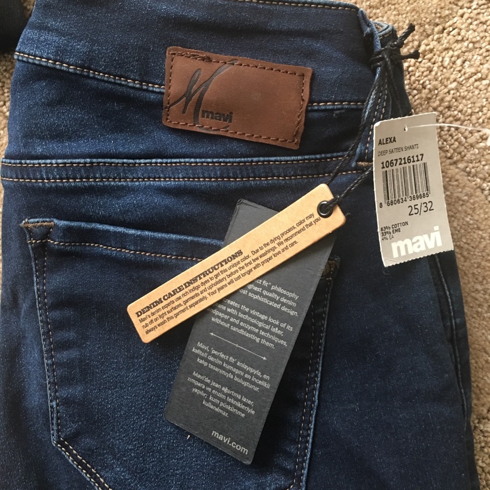 NWT Mavi size 25